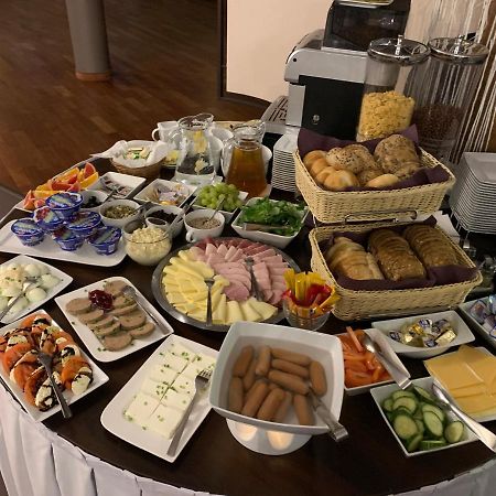 Hotel Restauracja Teczowaルバン エクステリア 写真