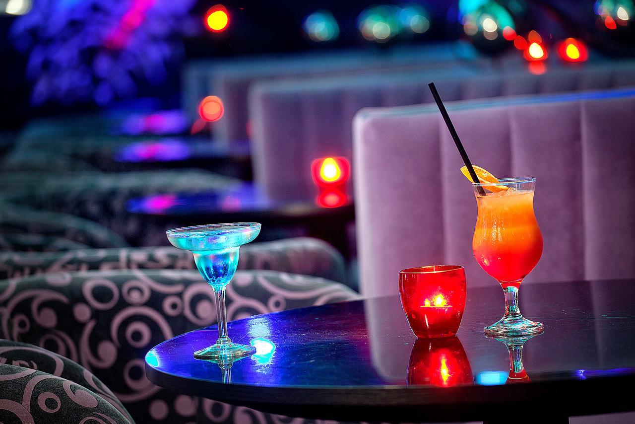 Hotel Restauracja Teczowaルバン エクステリア 写真